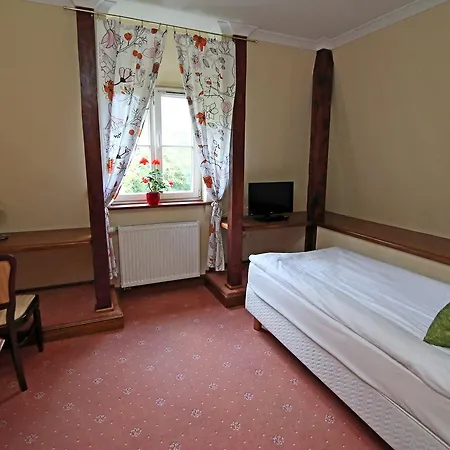 Dwor Bieland Bed & Breakfast 3*