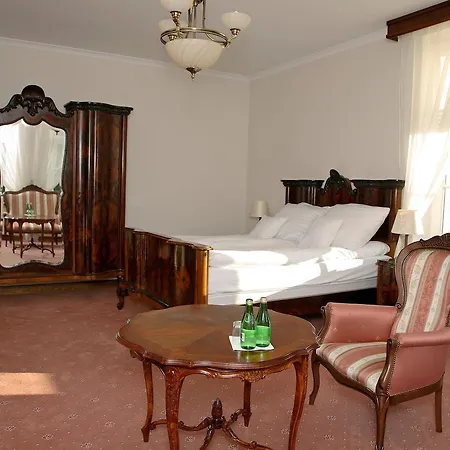 Dwor Bieland Bed & Breakfast Elblag