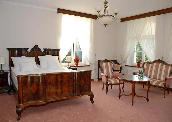 Dwor Bieland Bed & Breakfast