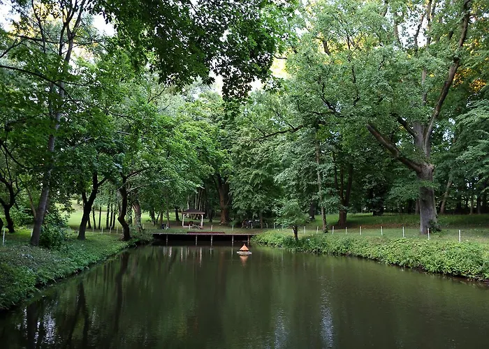 Dwor Bieland Bed & Breakfast